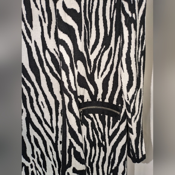 Rafaella Open Front Zebra Print Cardigan Sweater - Picture 3 of 5